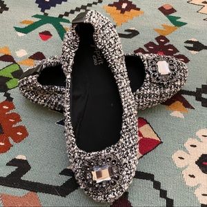 4/$25 | NWOT B&W Business Flats